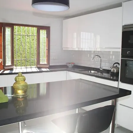 Spacious With Sea View And Private Pool Villa Salobrena