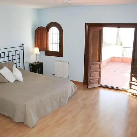 Spacious With Sea View And Private Pool Villa Salobrena