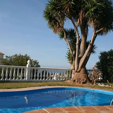 Spacious With Sea View And Private Pool